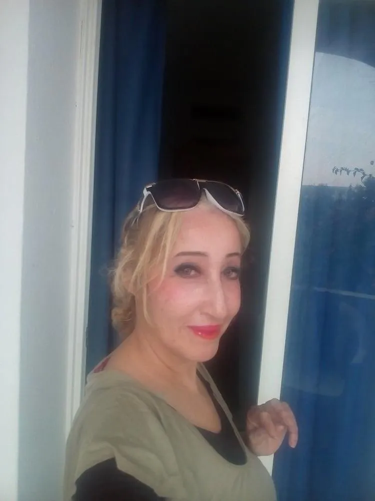 Blondschopf sucht lebensfrohen Partner