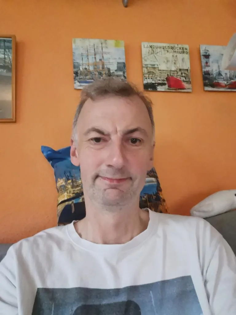 Suche Nettes Paar aus Hamburg zum kennenlernen und Spaß haben
